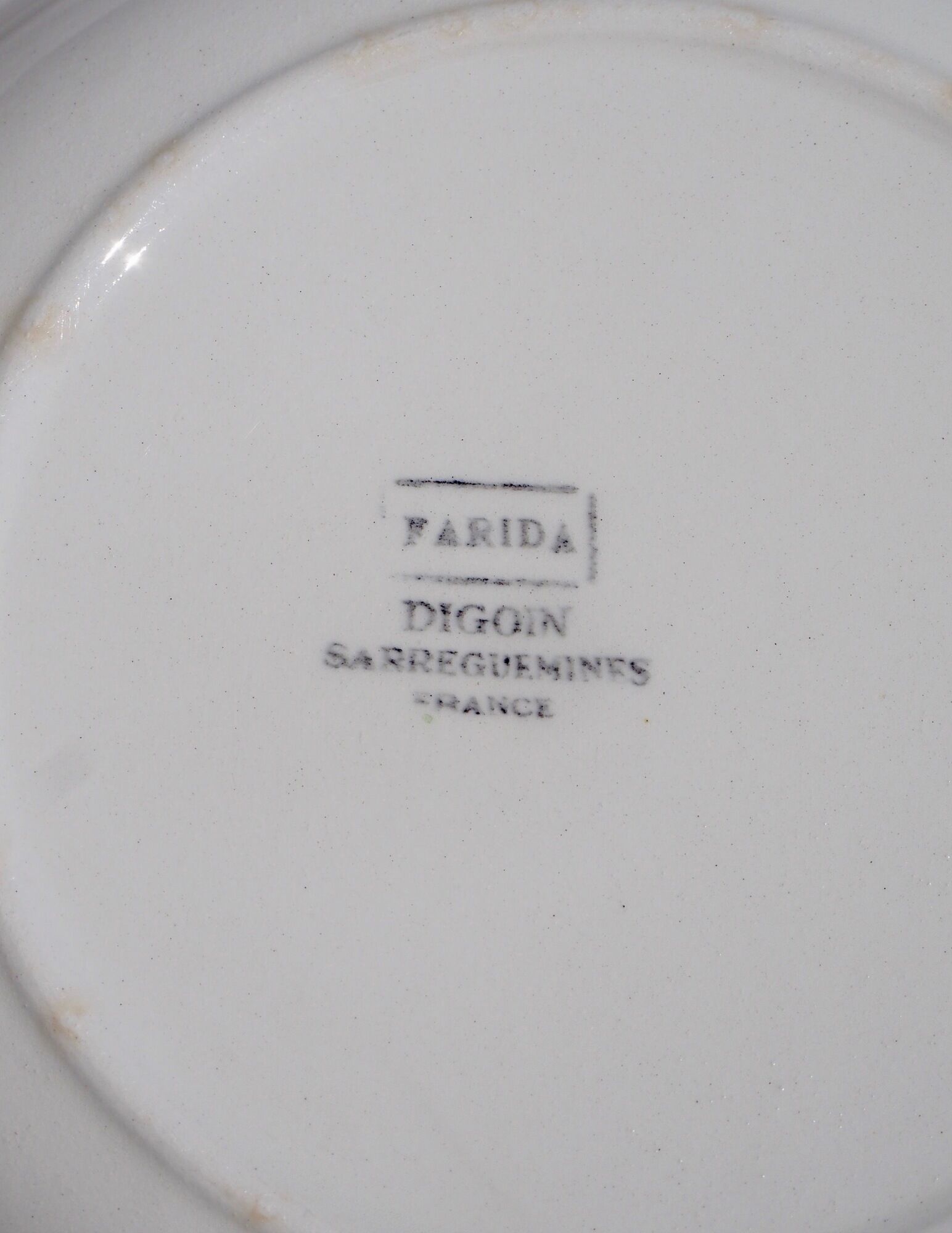 Set of 6 hollow plates Terre de Fer, model "Odette", Digoin Sarreguemines