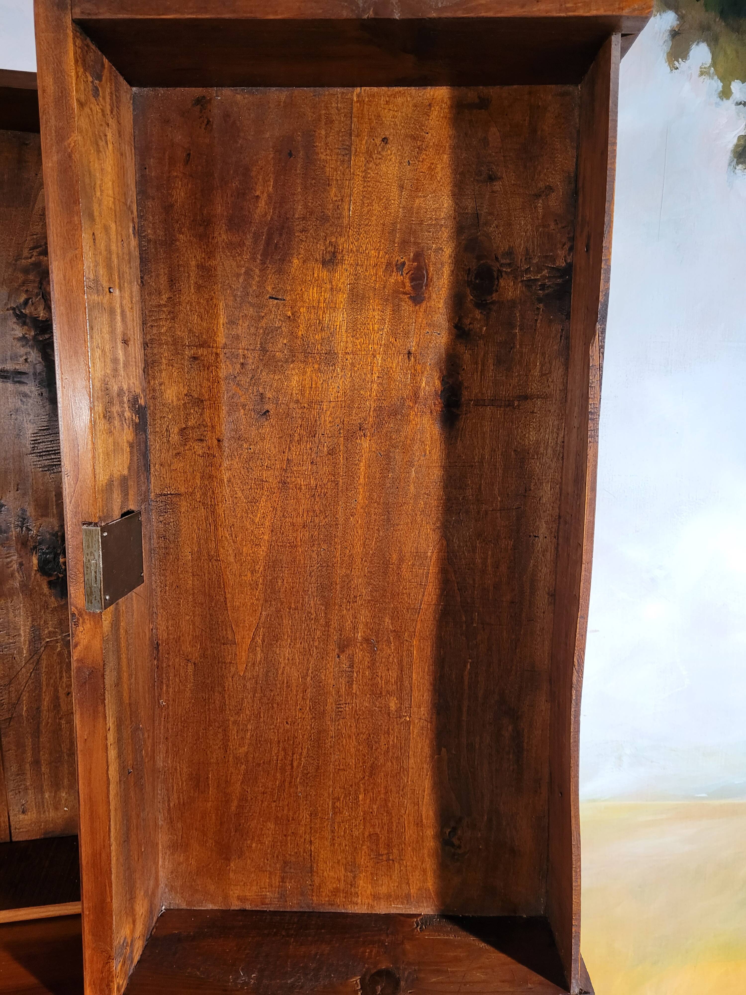 Small Louis Philippe chest of drawers in walnut