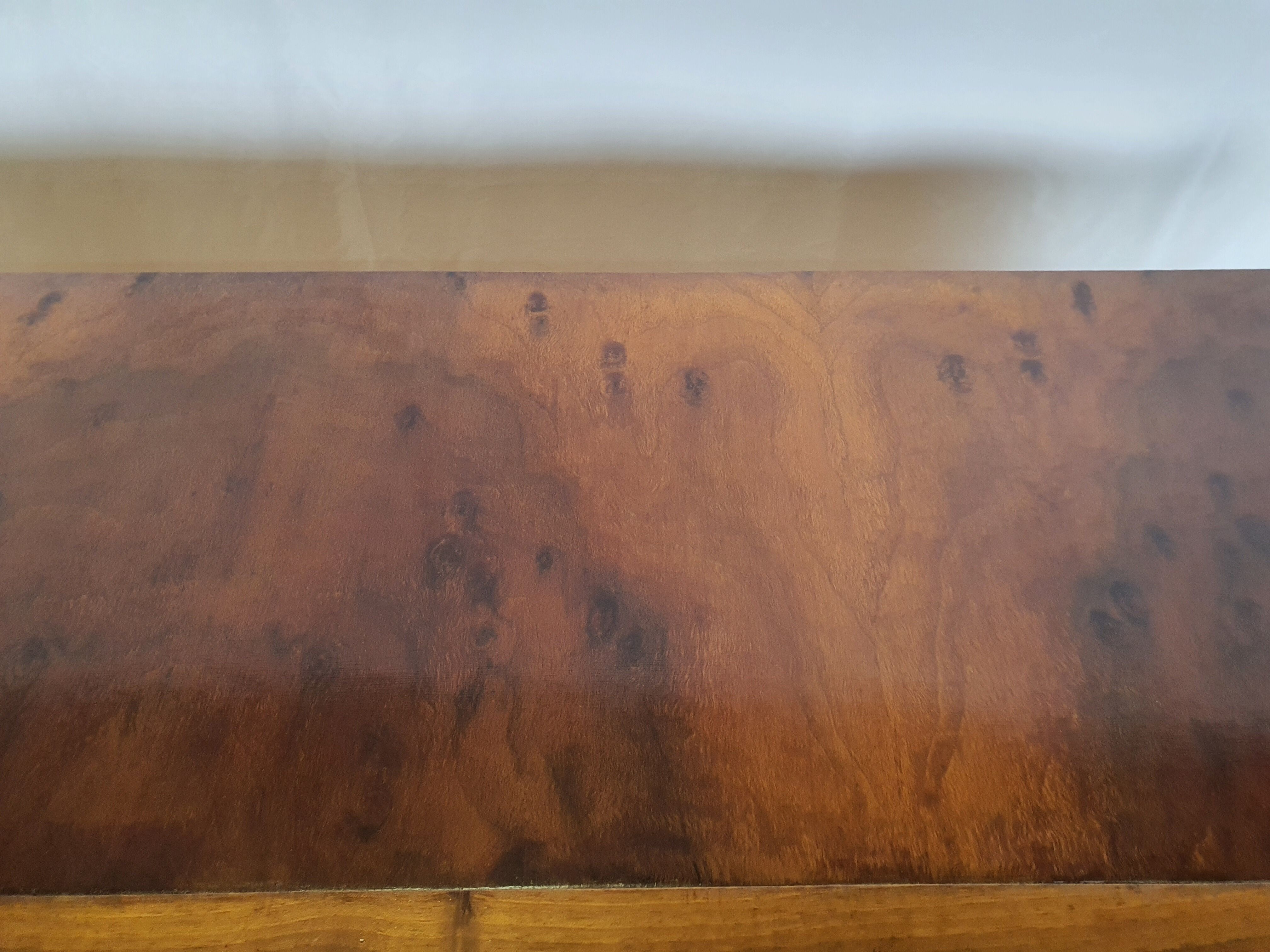 Art Decò Sideboard in Walnut