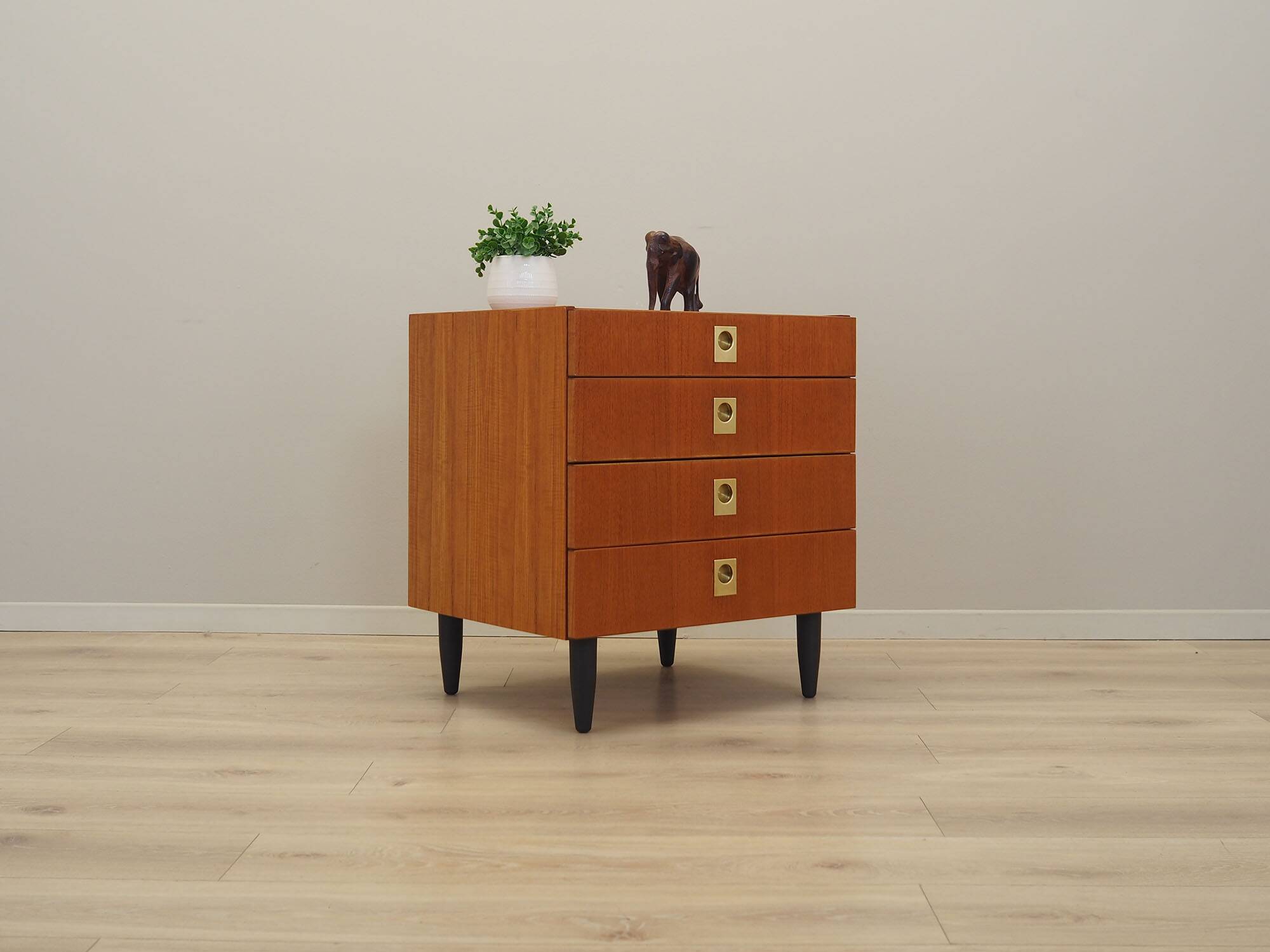 Teak chest of drawers, Danish design, 1970s, production: Denmark