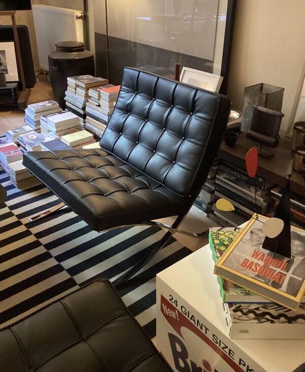 Fauteuil / Chauffeuse Barcelona Mies van der Rohe