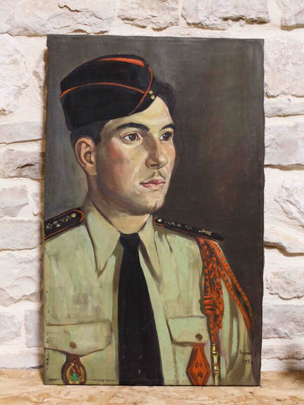 Portrait de militaire signé et daté 1952