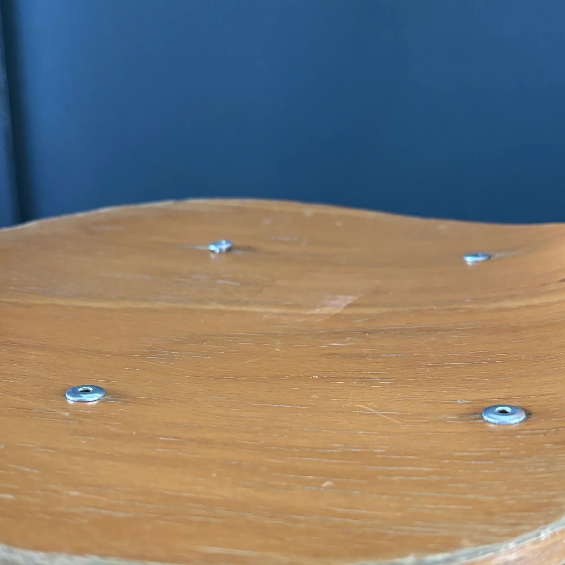 Chaise d’école enfant en lamellé-collé cintré