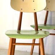 Chaises de salle à manger par TON, ensemble de 4