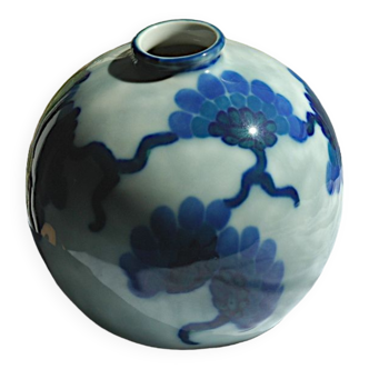 Vase boule Art Déco en porcelaine signé Camille THARAUD