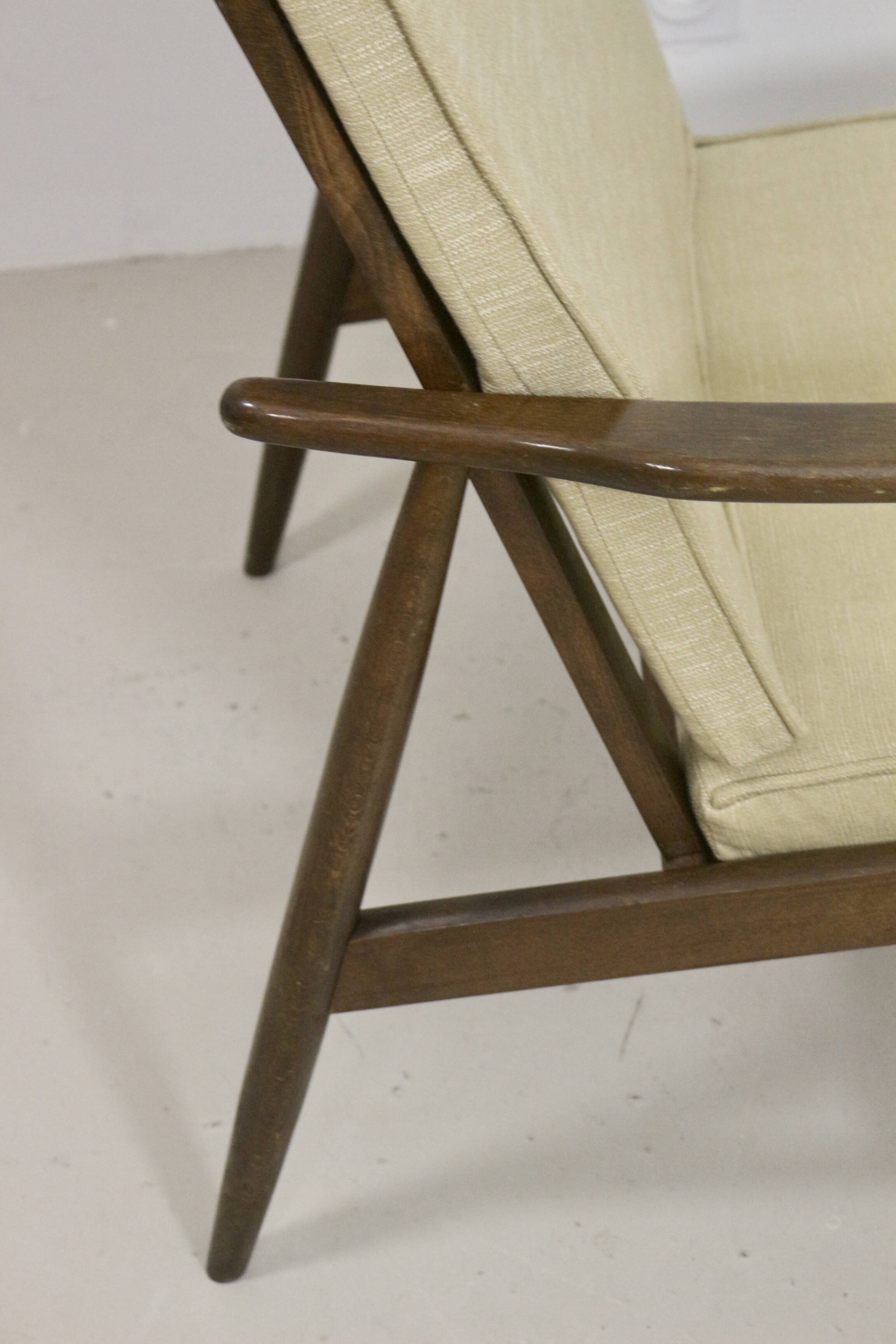 Scandinavian armchair 1960 curved armrests. Ref Cesaria