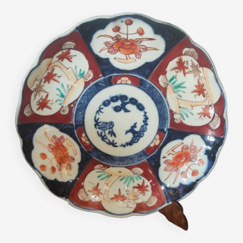 Pretty earthenware plate Imari Japanese old