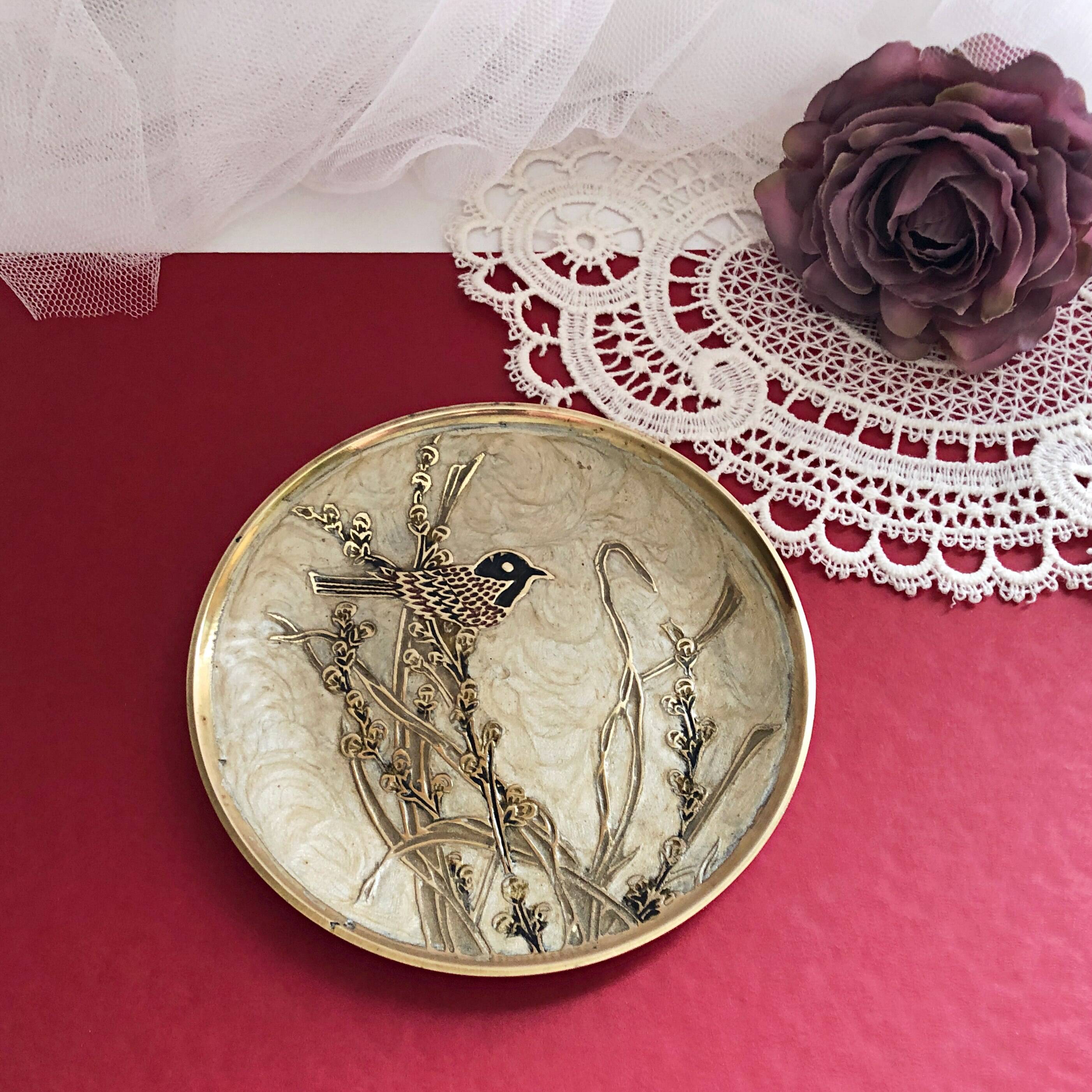 Coupelle  ou vide-poche laiton émaillé décor d'oiseau