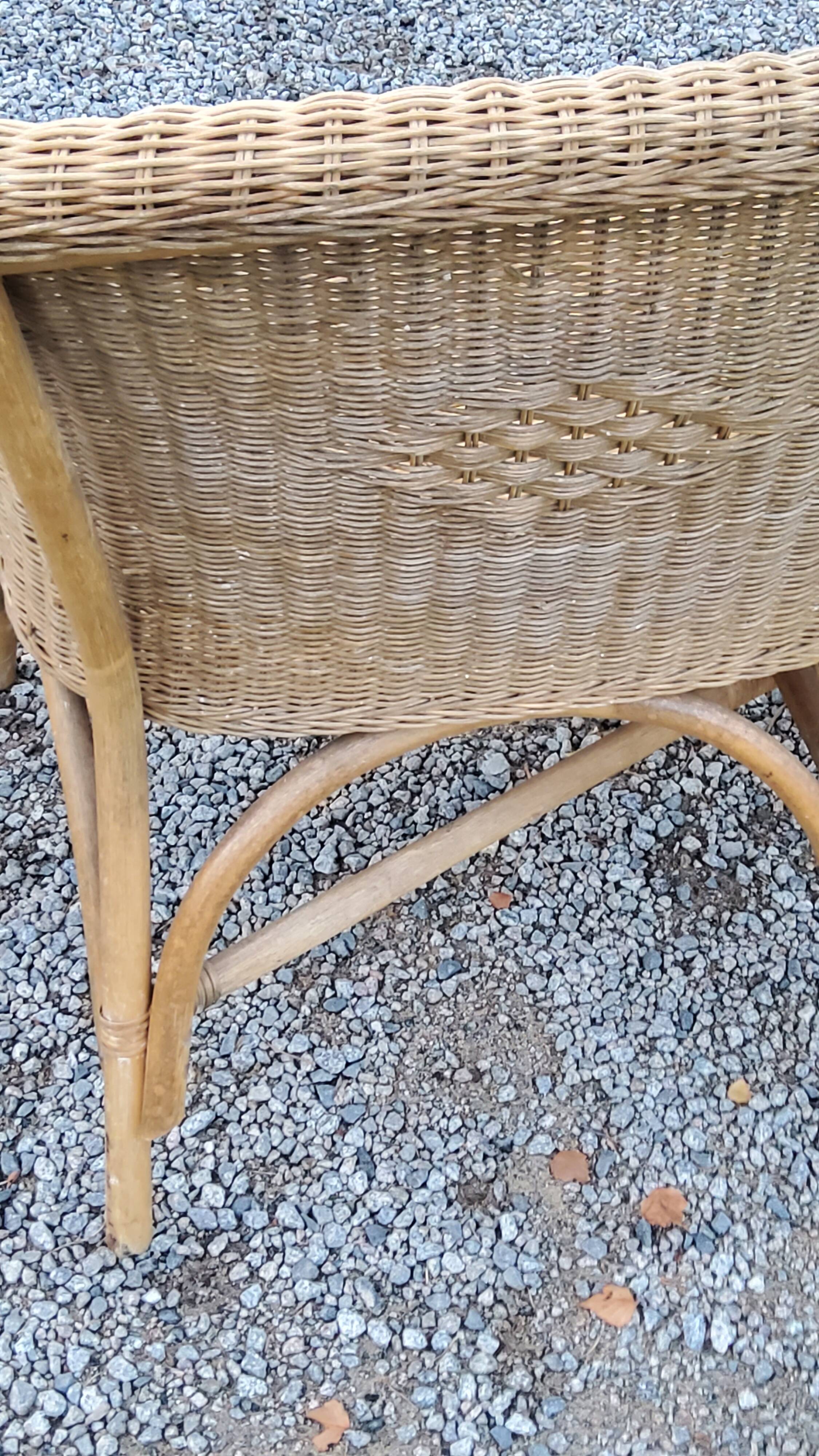 Pair of armchairs and bench in rattan and bamboo from the 60s/70s