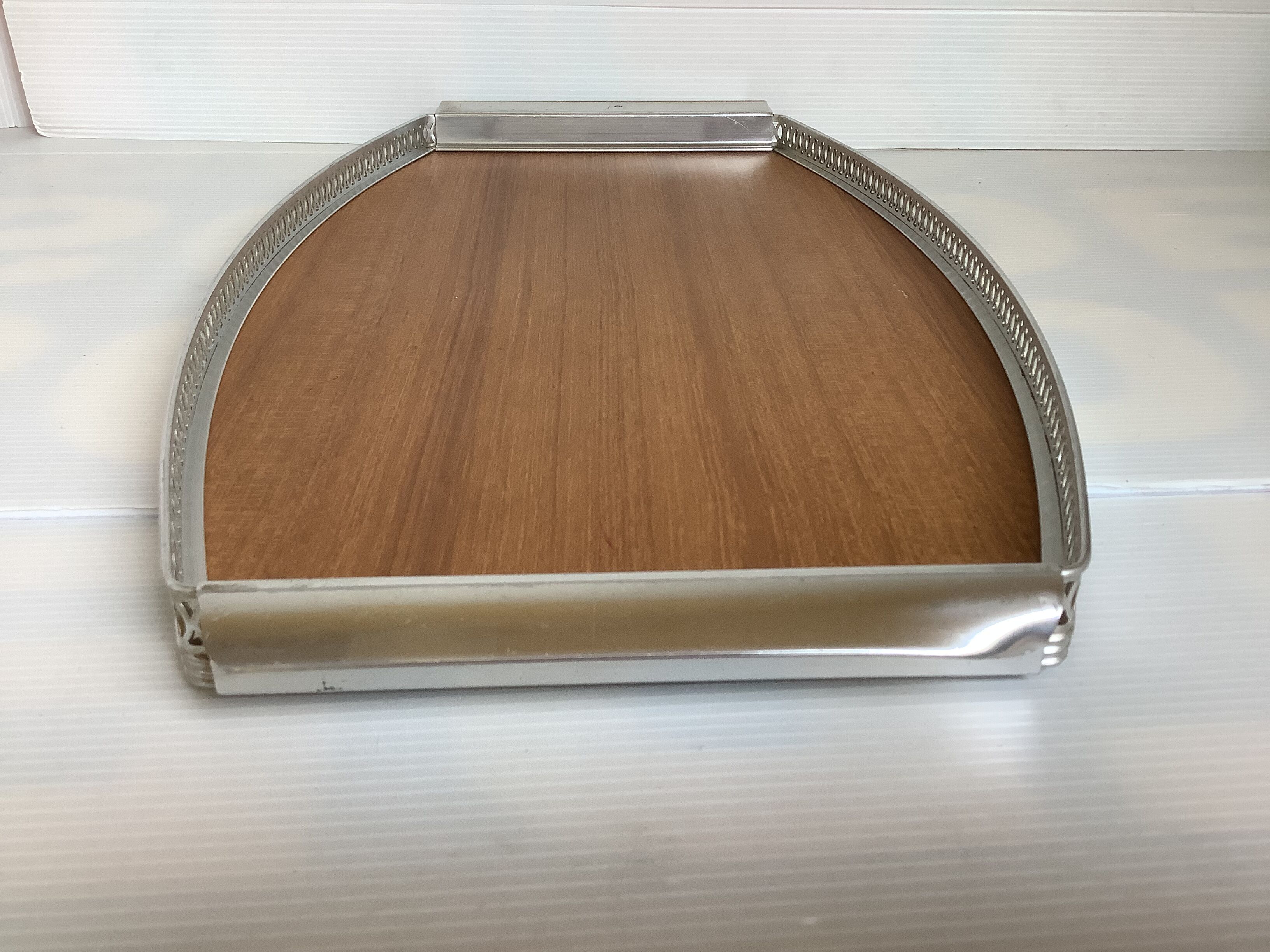 Openwork metal formica tray