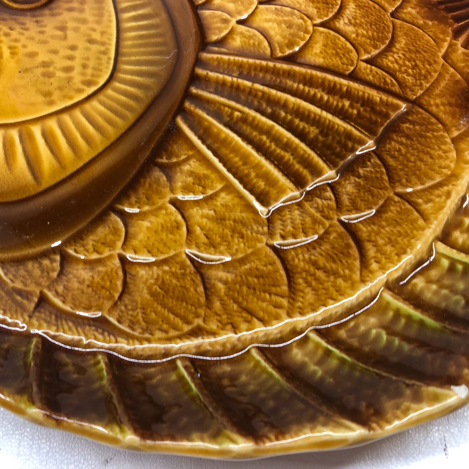 2 vintage fish dishes in slip from Sarreguemines