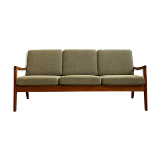 Mid-century modern teak sofa, senator series by Ole Wanscher for Cado