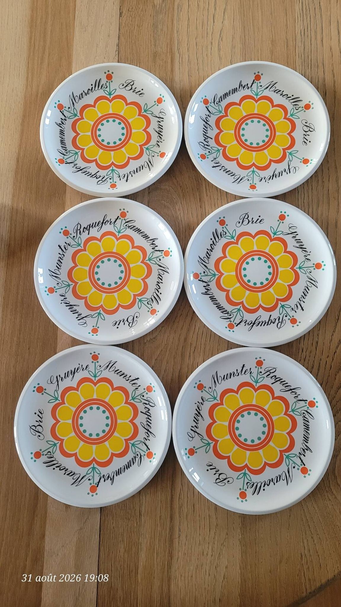 6 assiettes à fromage rétro