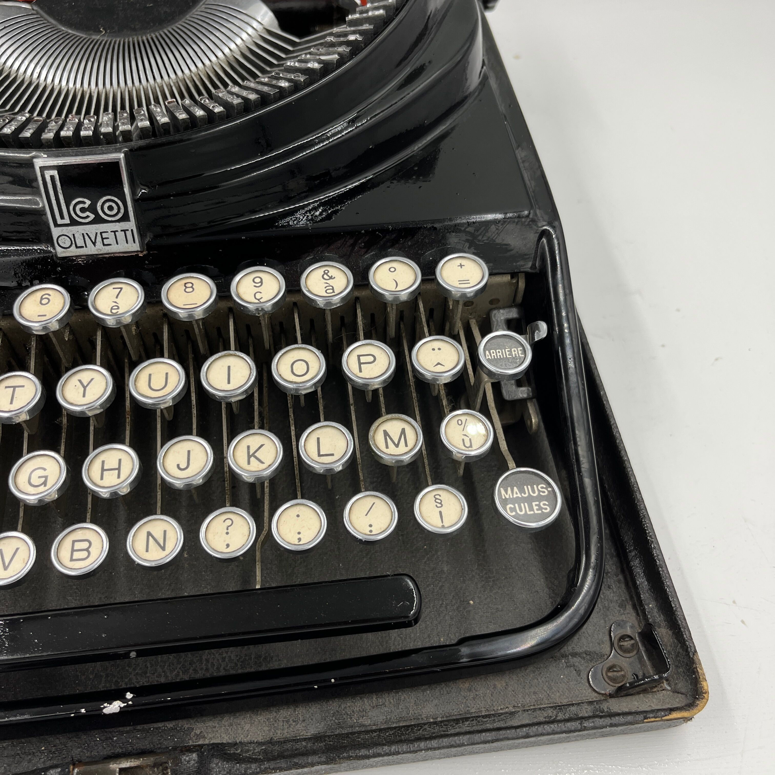 Machine à écrire Olivetti Ico