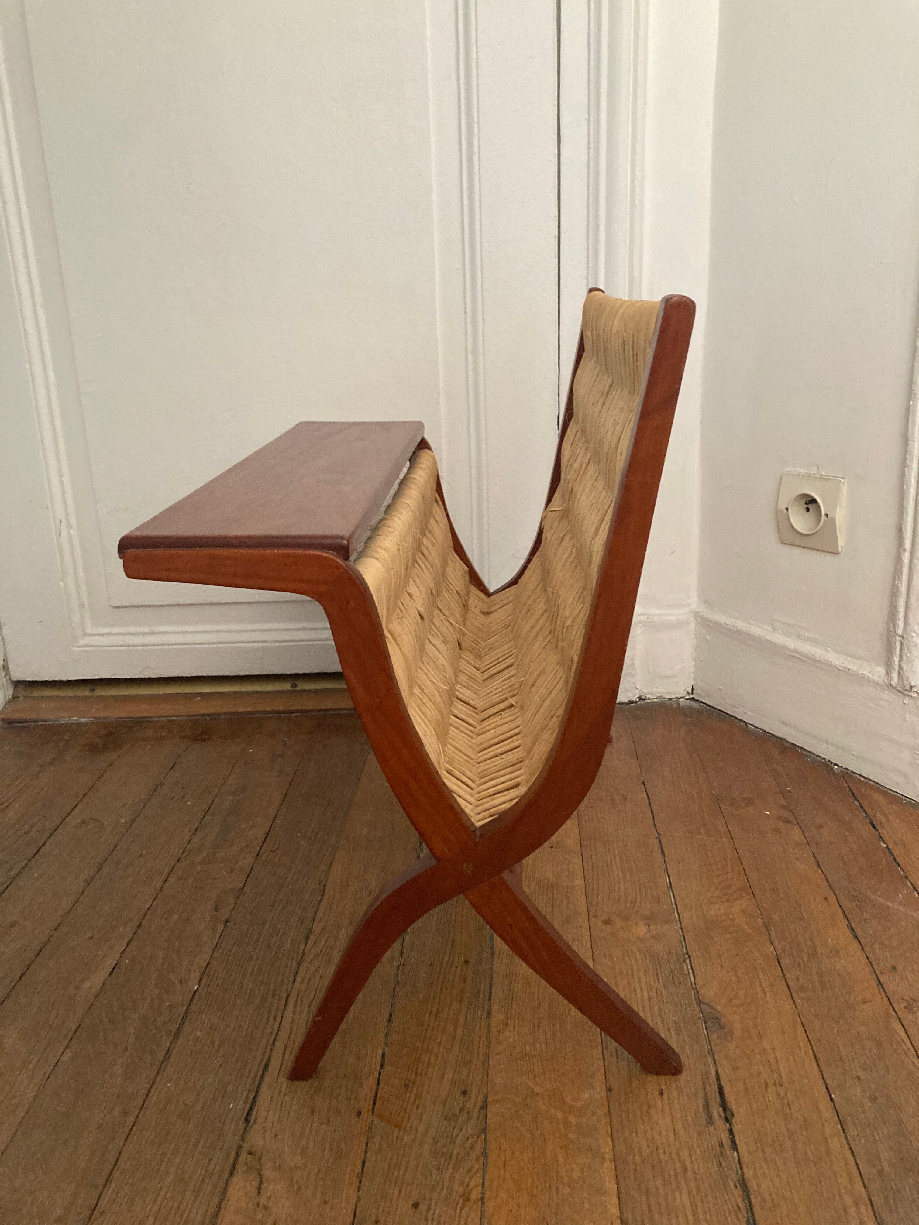 Cherry magazine door