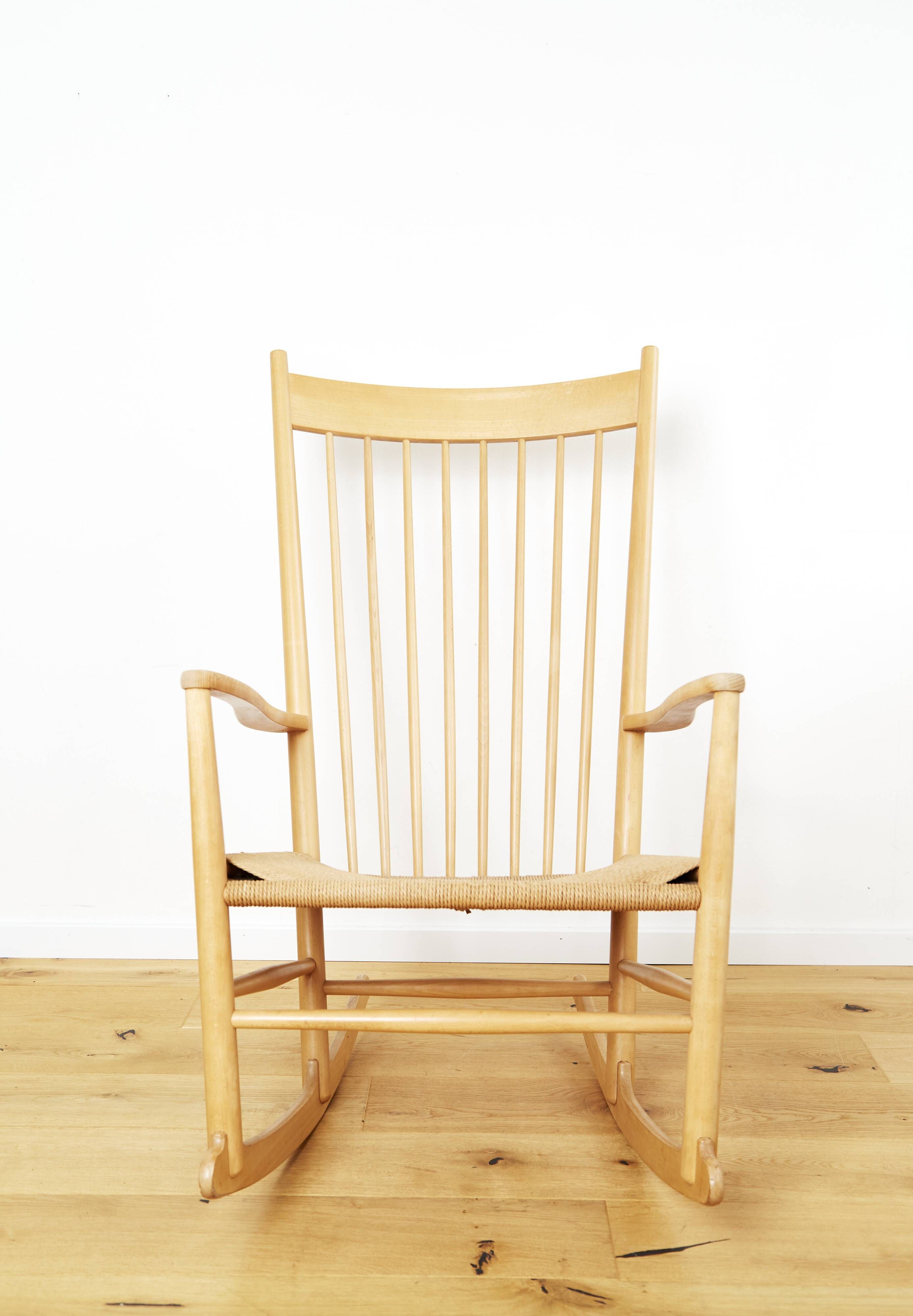 J16 Rocking Chair Vintage by Hans J. Wegner for FDB Møbler
