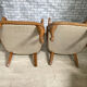 Fauteuils cannage et tissus velours