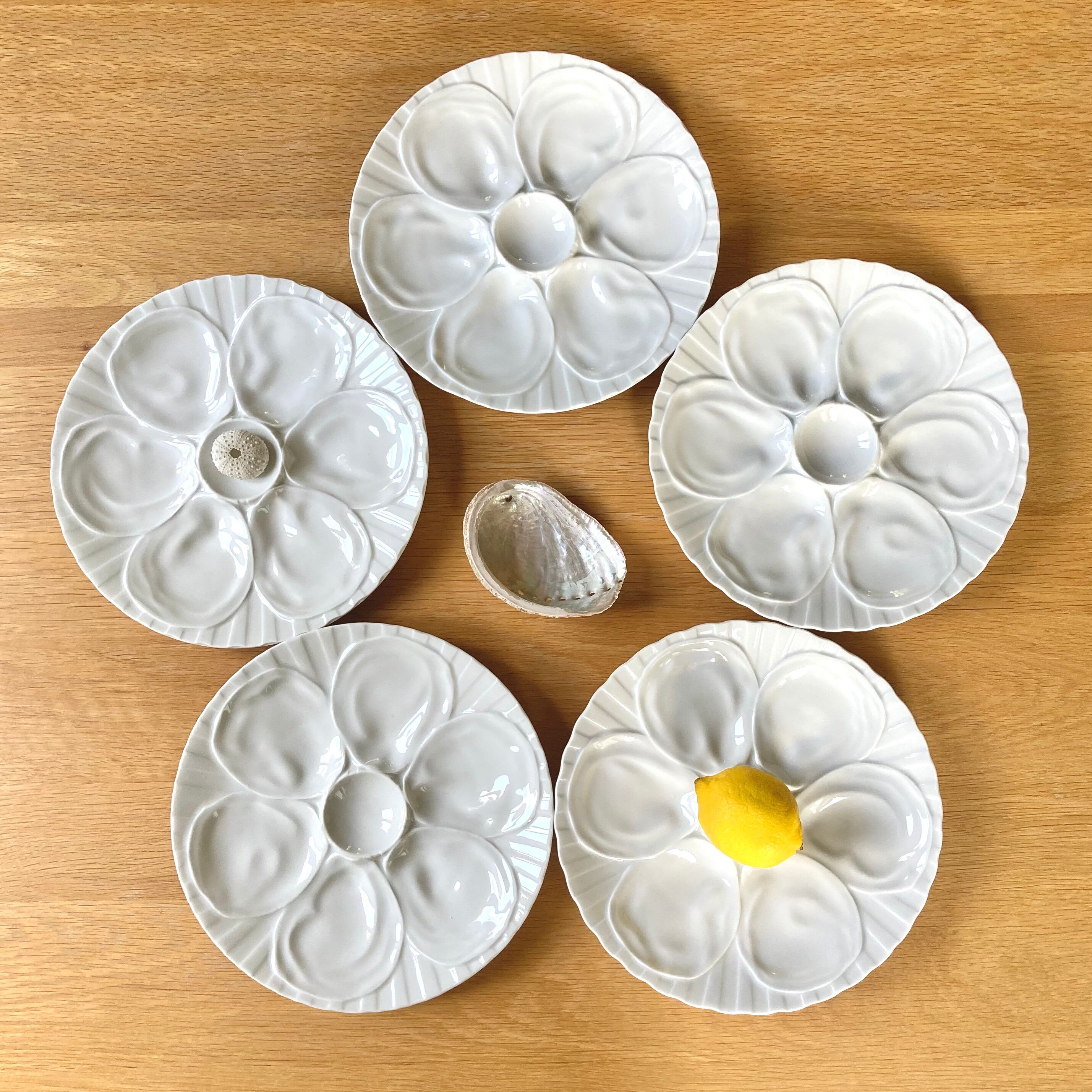 Pillyvuyt oyster plates