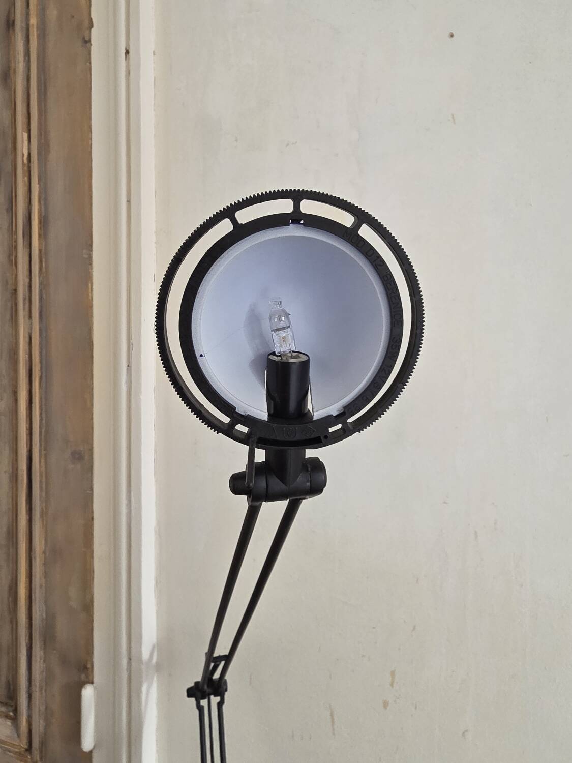 Bérénice Tavolo from the Luceplan brand