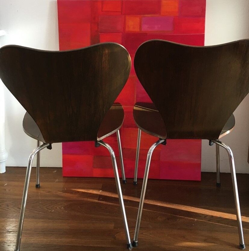 Pair of butterfly 3107 chairs by Arne Jacobsen pilot version, 1955
