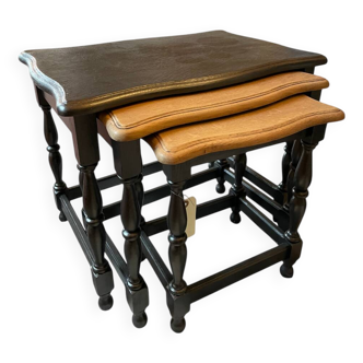 Nesting Tables
