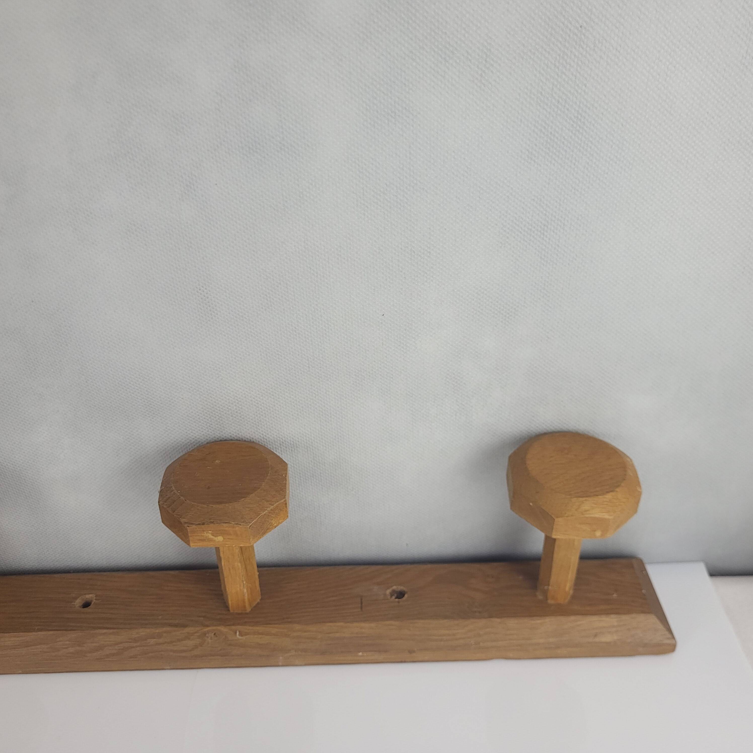 Coat rack with 5 hooks
