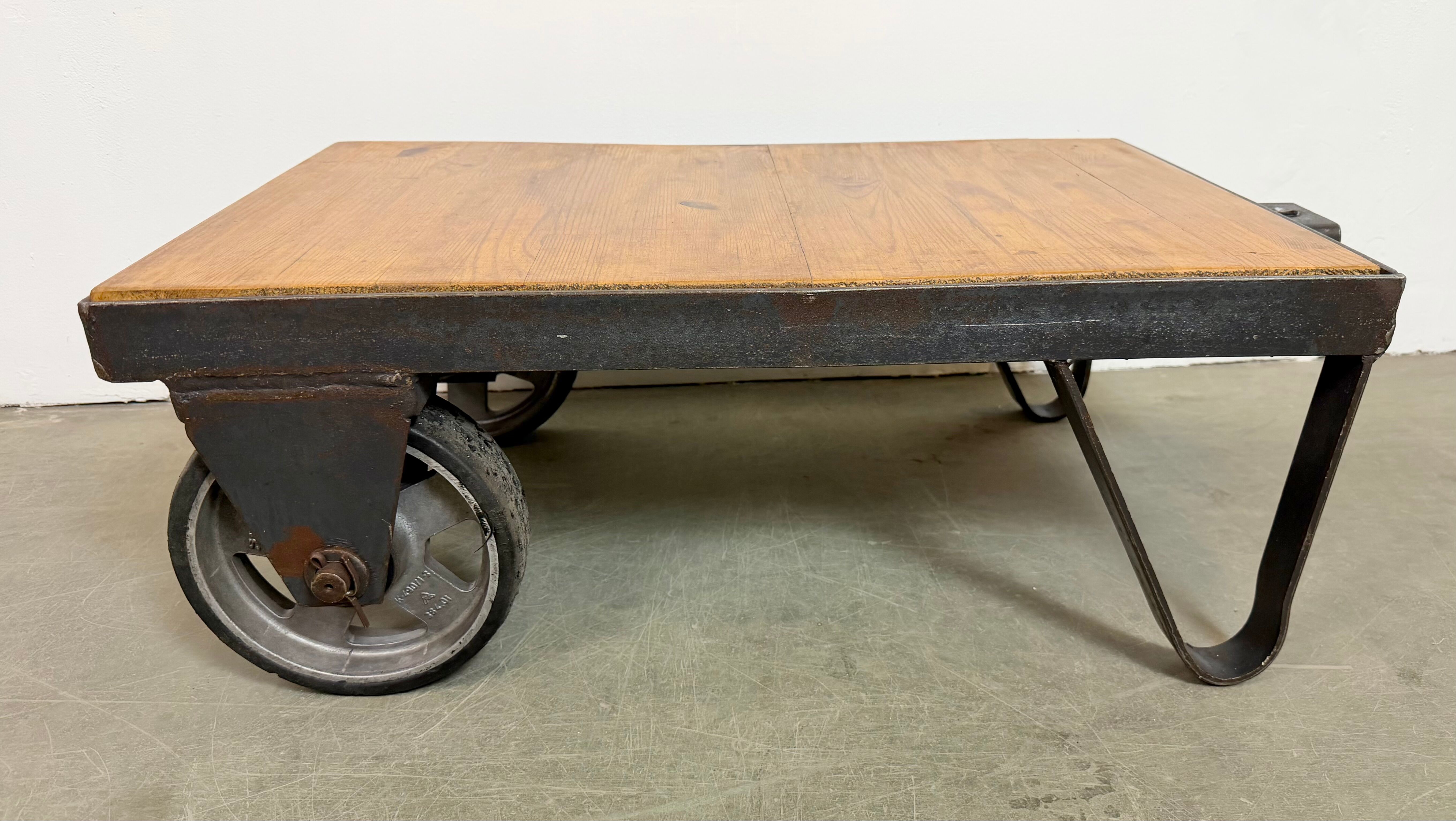 Black Industrial Coffee Table Cart, 1960s