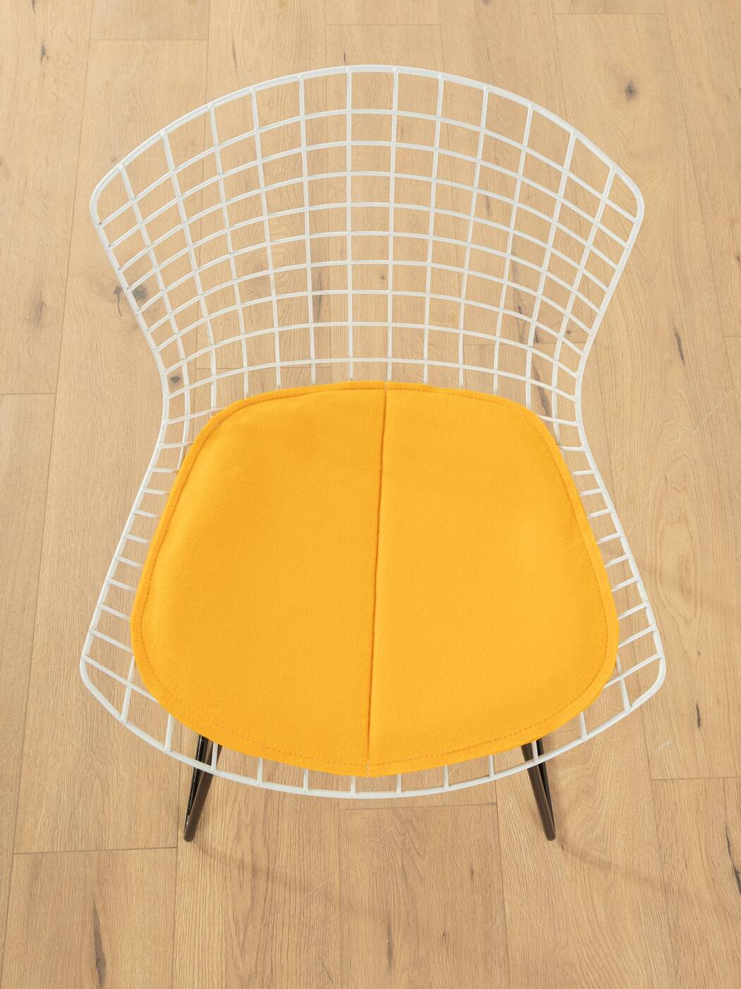Bertoia chair