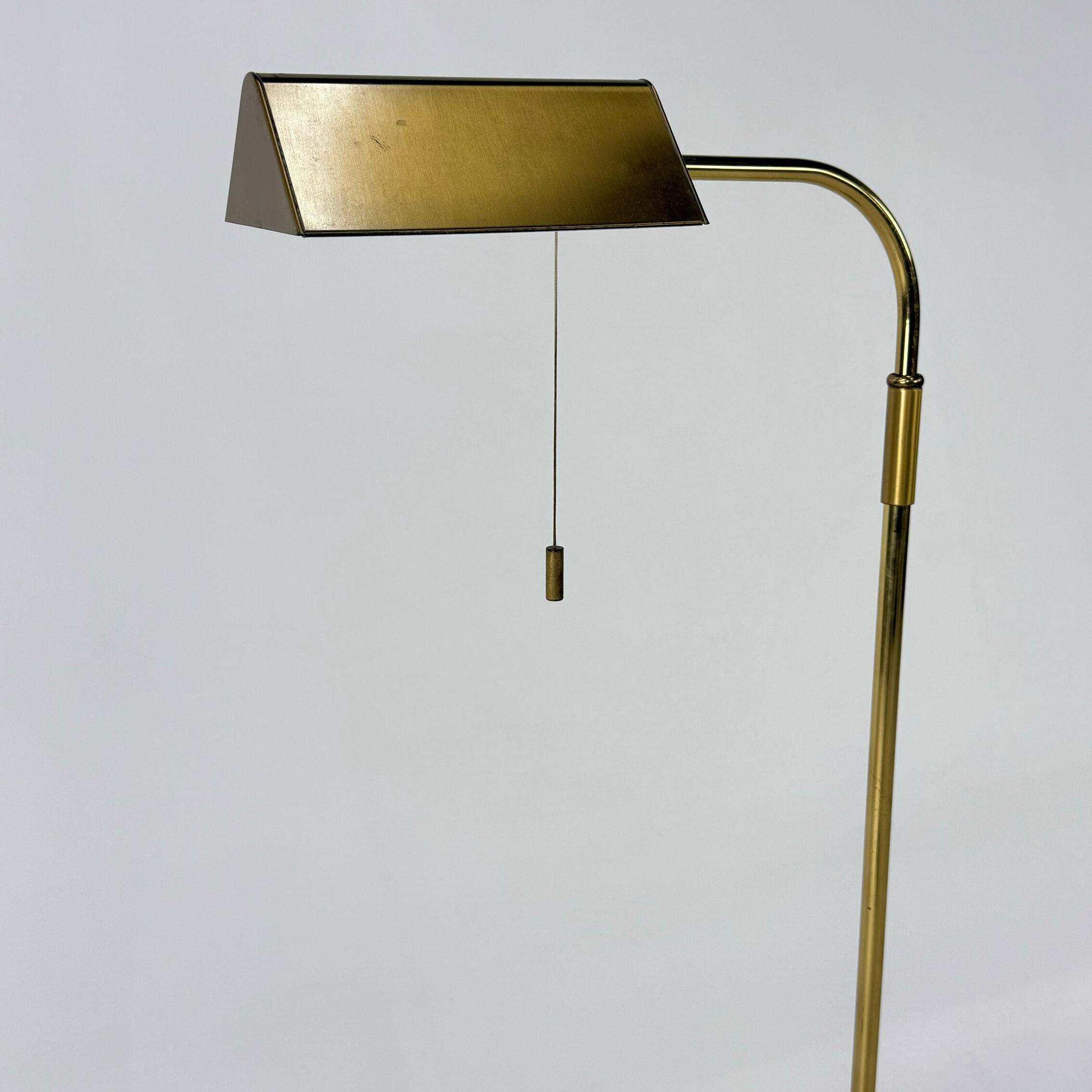 Mid Century Brass and Steel Classical Floorlamp, 1960s f
