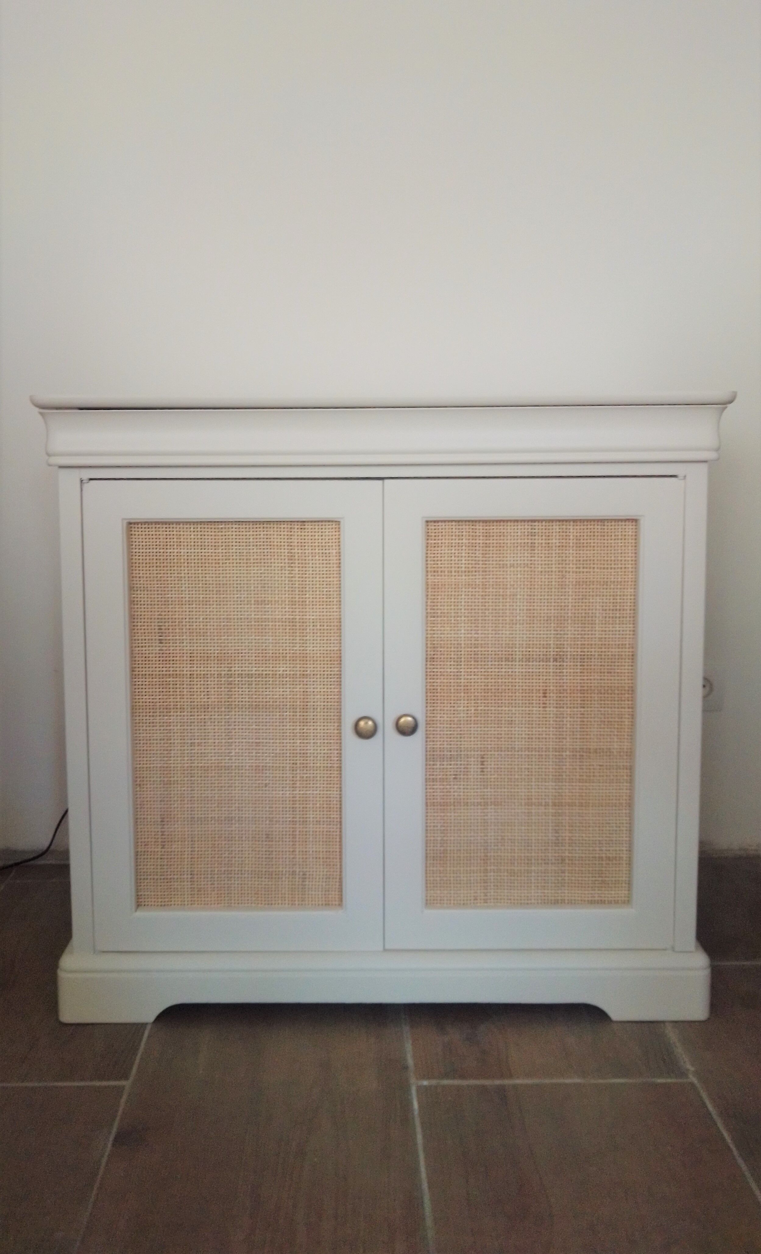 Storage cabinet 2 doors