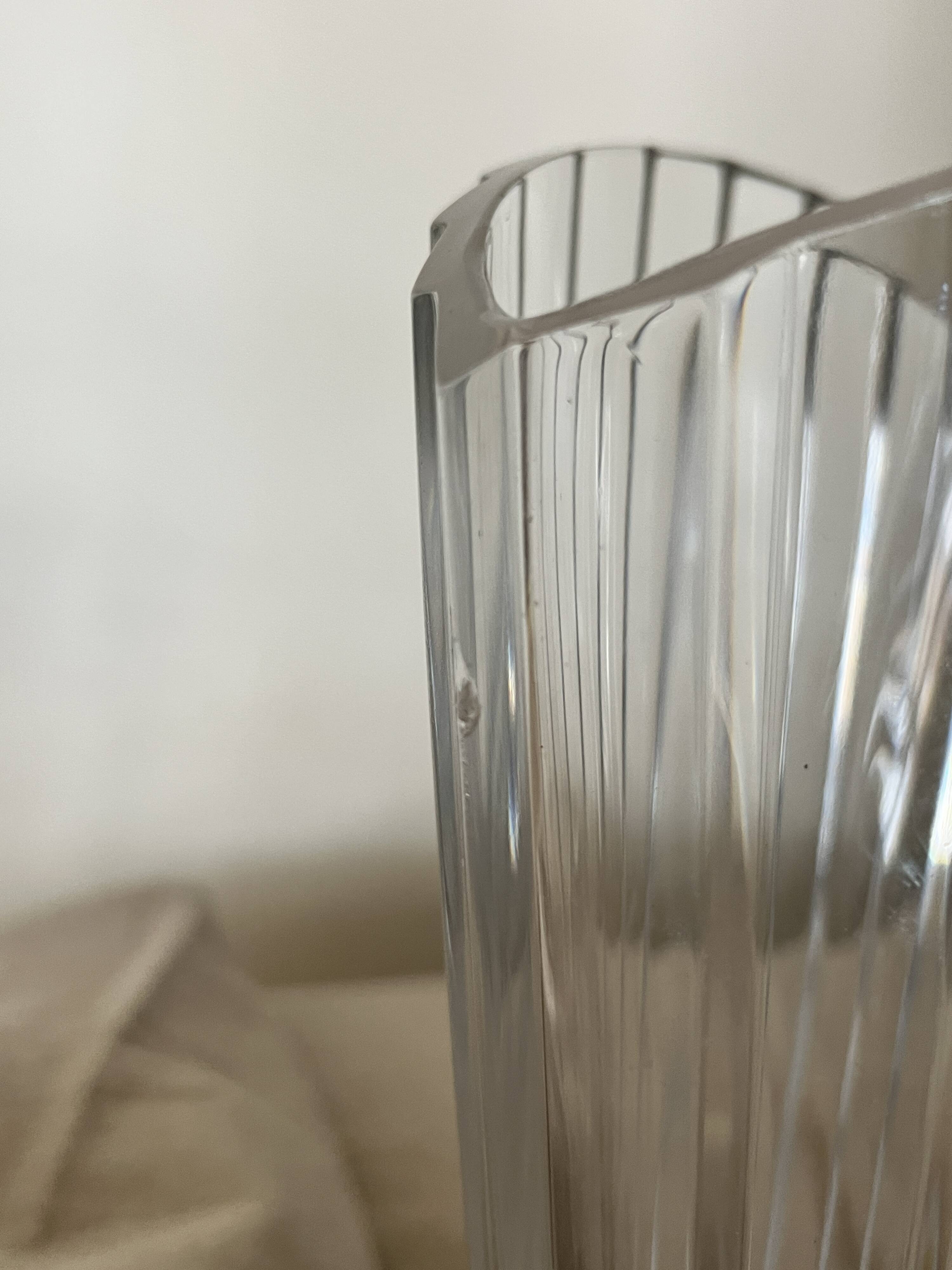Large Art Deco fan vase in Arques crystal, France 1950