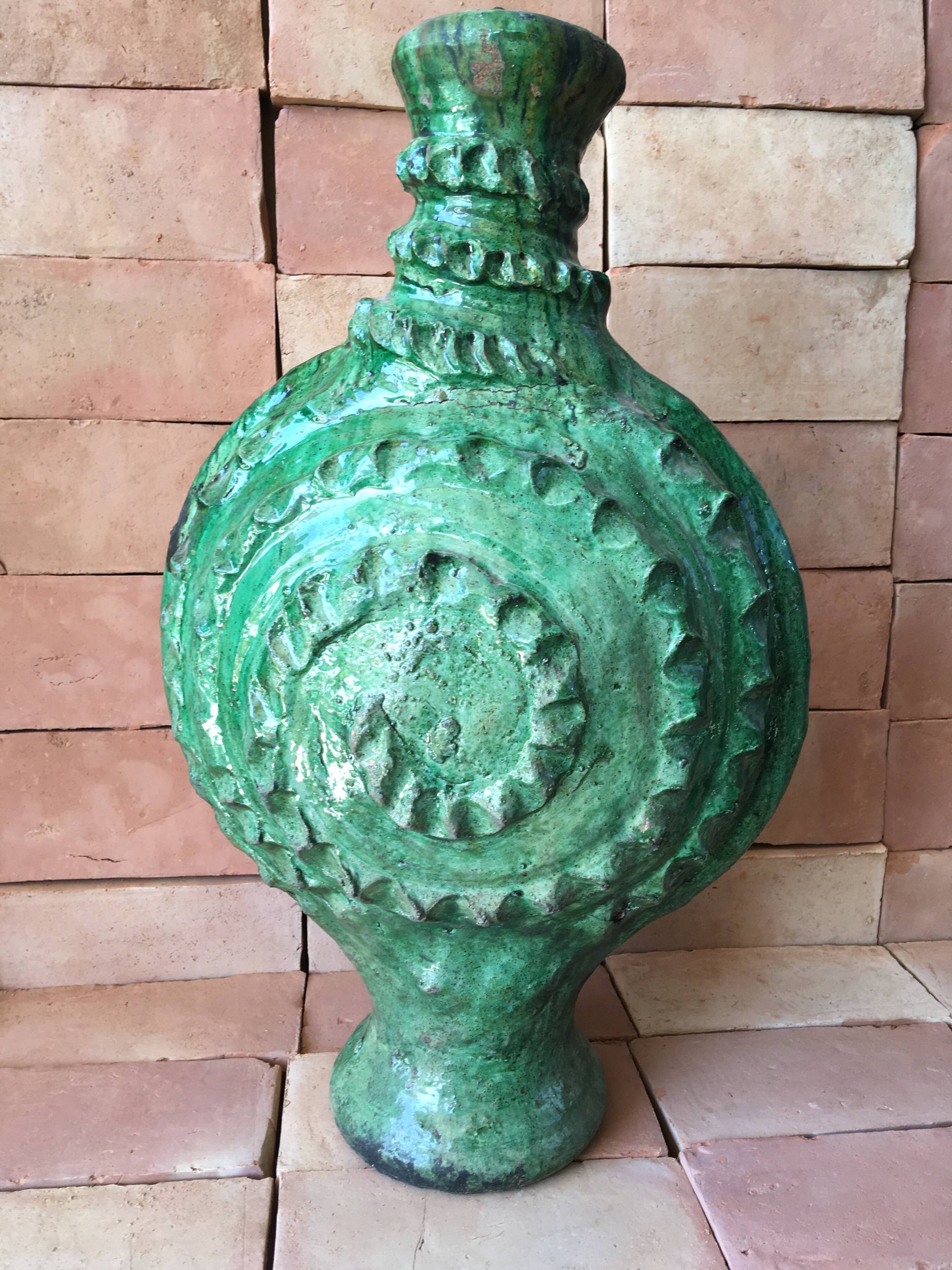 Poterie de tamegroute en terre cuite émaillée