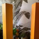 Very large pedestal column in Formica