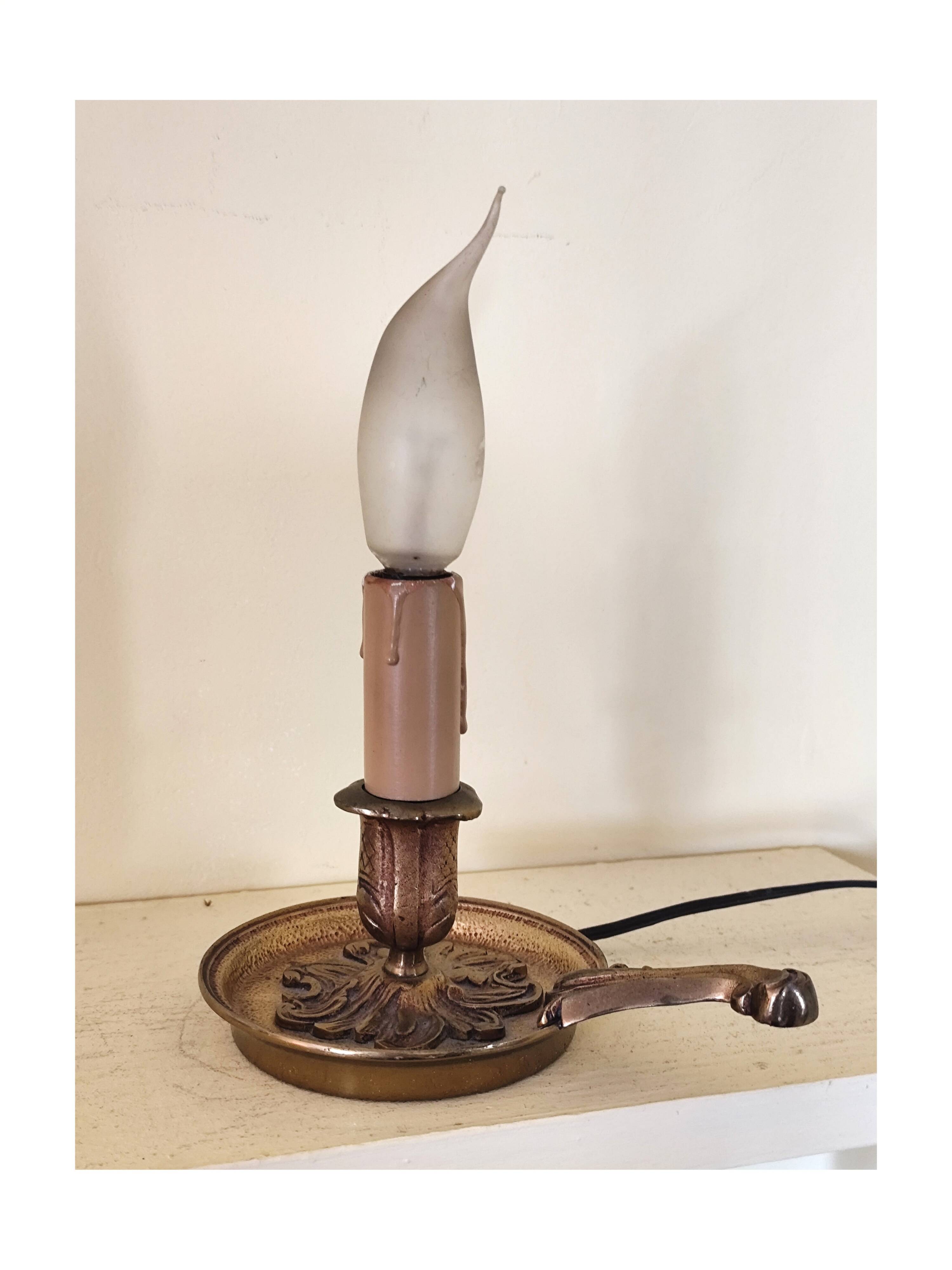 Lampe de chevet  en bronze - bougeoir  à main