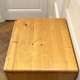 Bedside table / small chest of drawers in pine by Charlotte Perriand, Les Arcs
