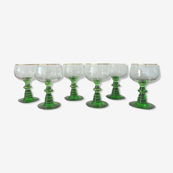 Lot 6 glasses on foot with white wine chiseled
