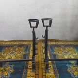 Paire de chenets anciens landiers en fer forgé estampillés