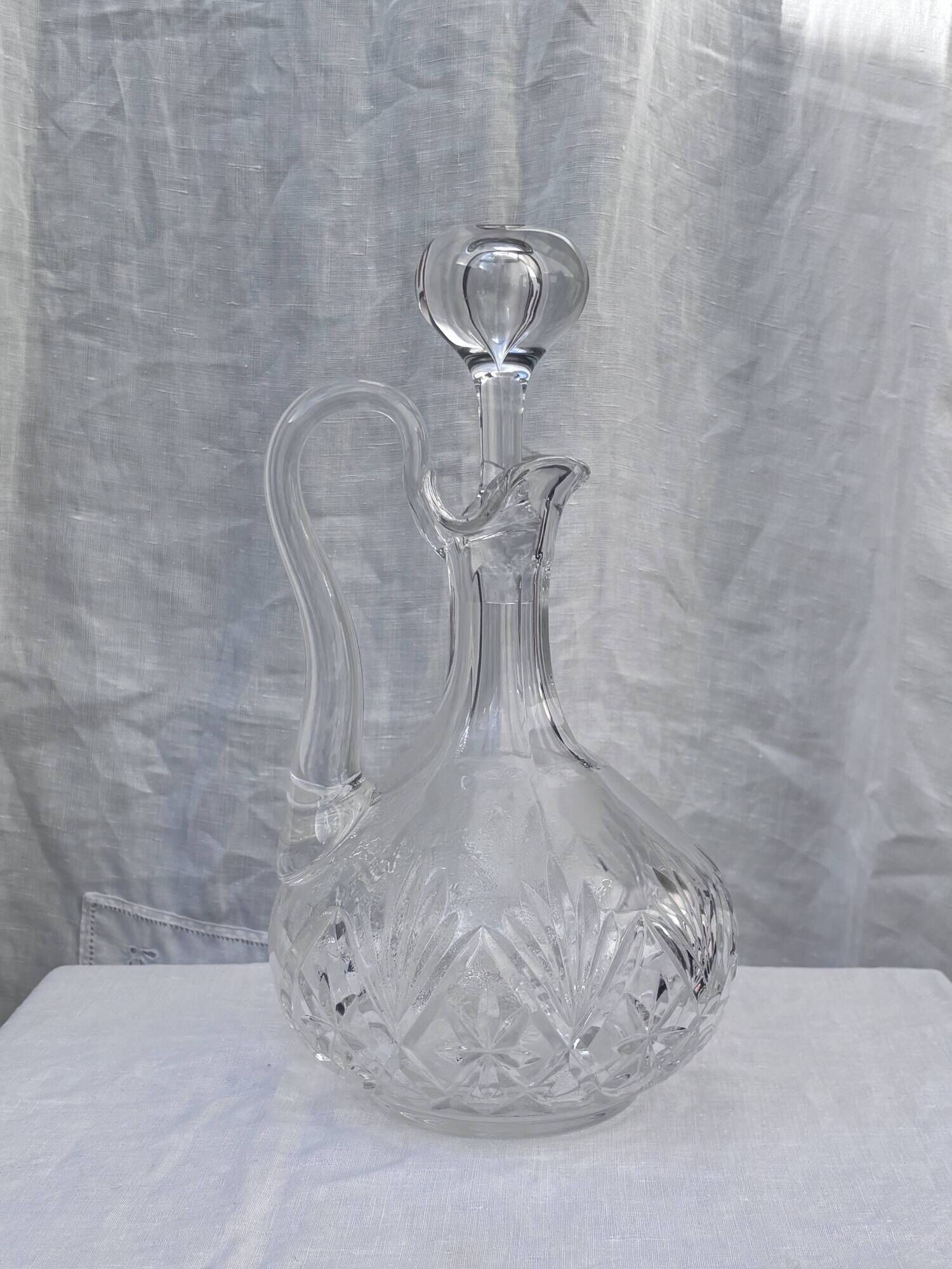 Chalcedony cut glass carafe chantilly by saint-louis