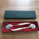 Laguiole salad service in its box – 2 pieces (White & Stainless Steel)