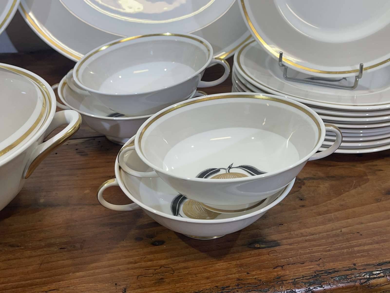 English porcelain dinner service by Susie Cooper, Golden Apples pattern