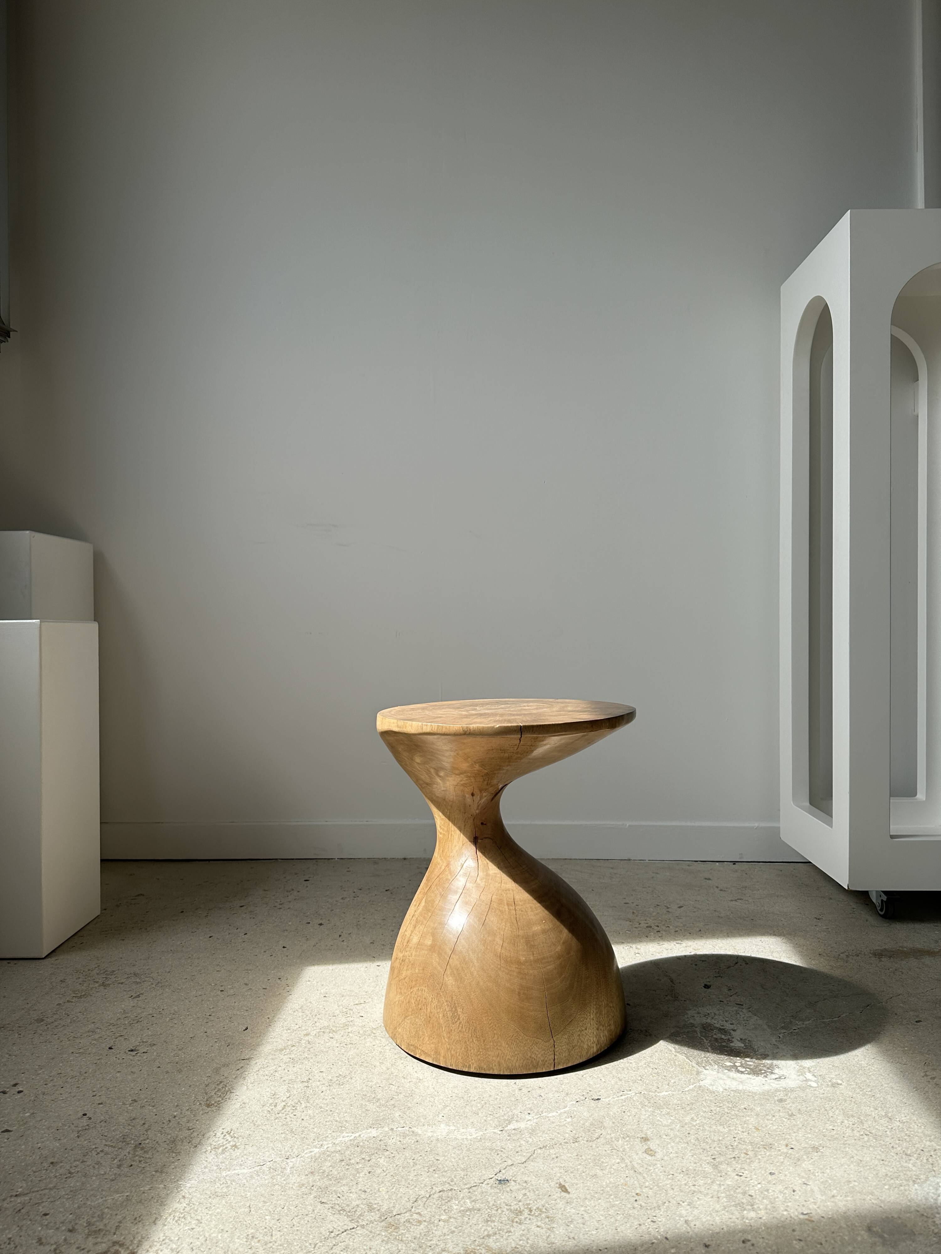 Solid wood side table (monoxyl) organic shape natural color