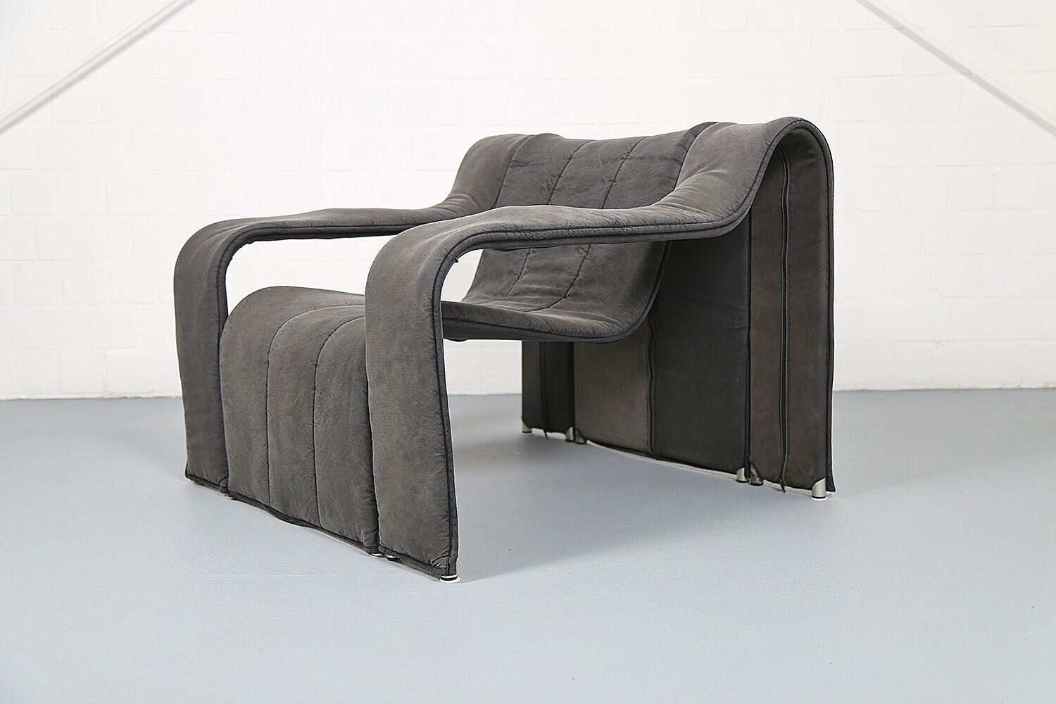 Danish design KEBE steeltube graphic upholstered lounge chair