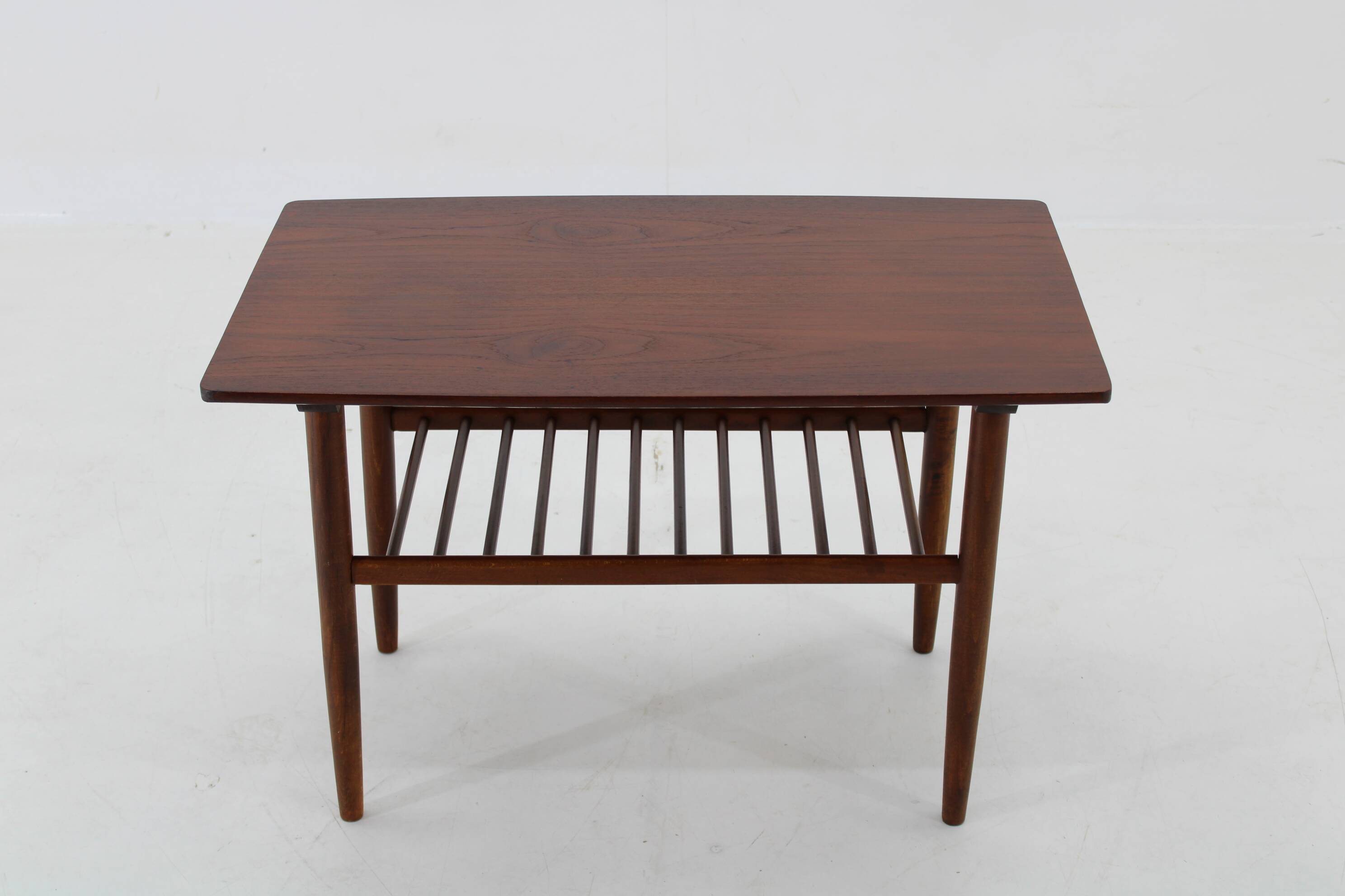 Table basse danoise en teck des années 1960