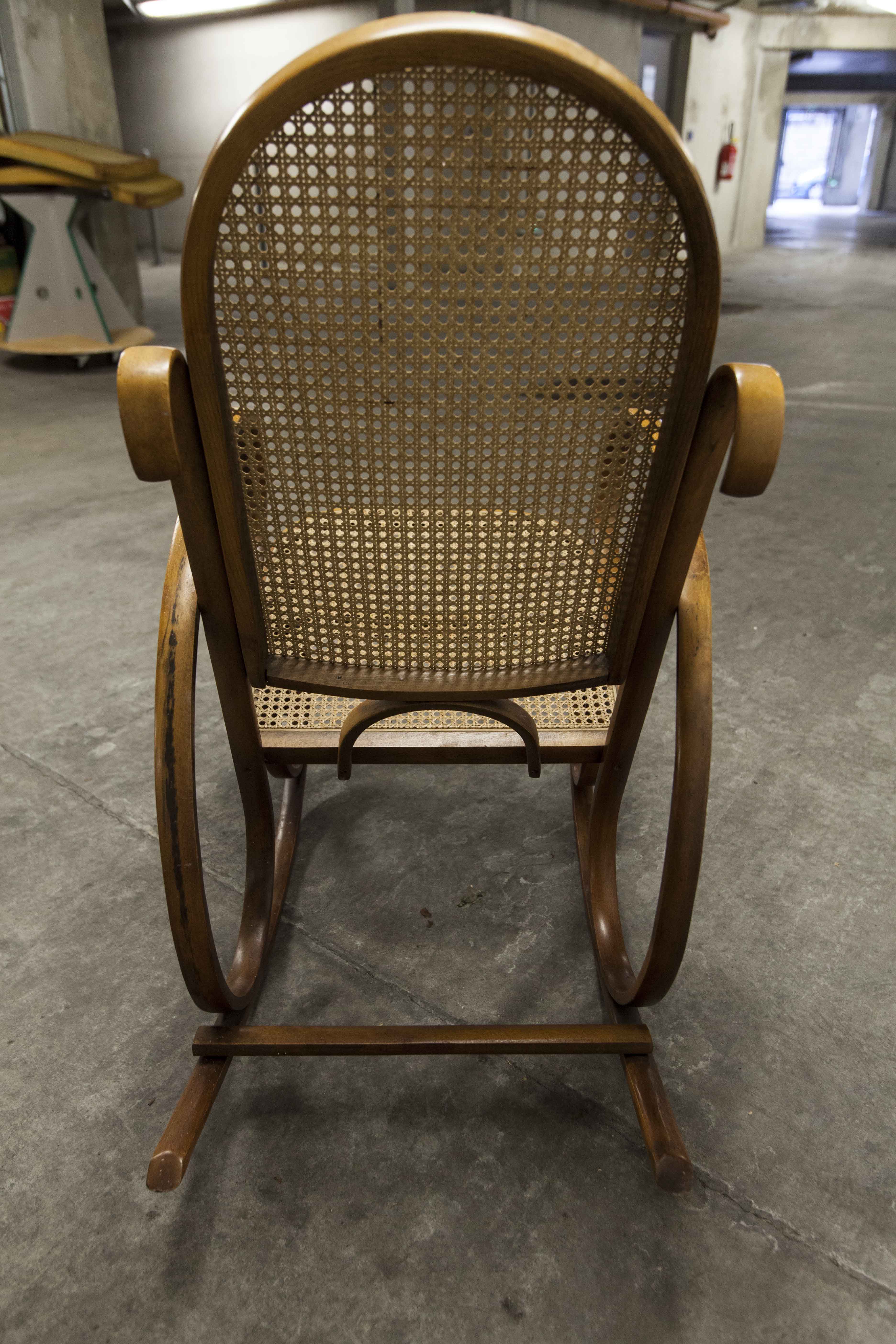 Rocking-chair Thonet 1900 cannage