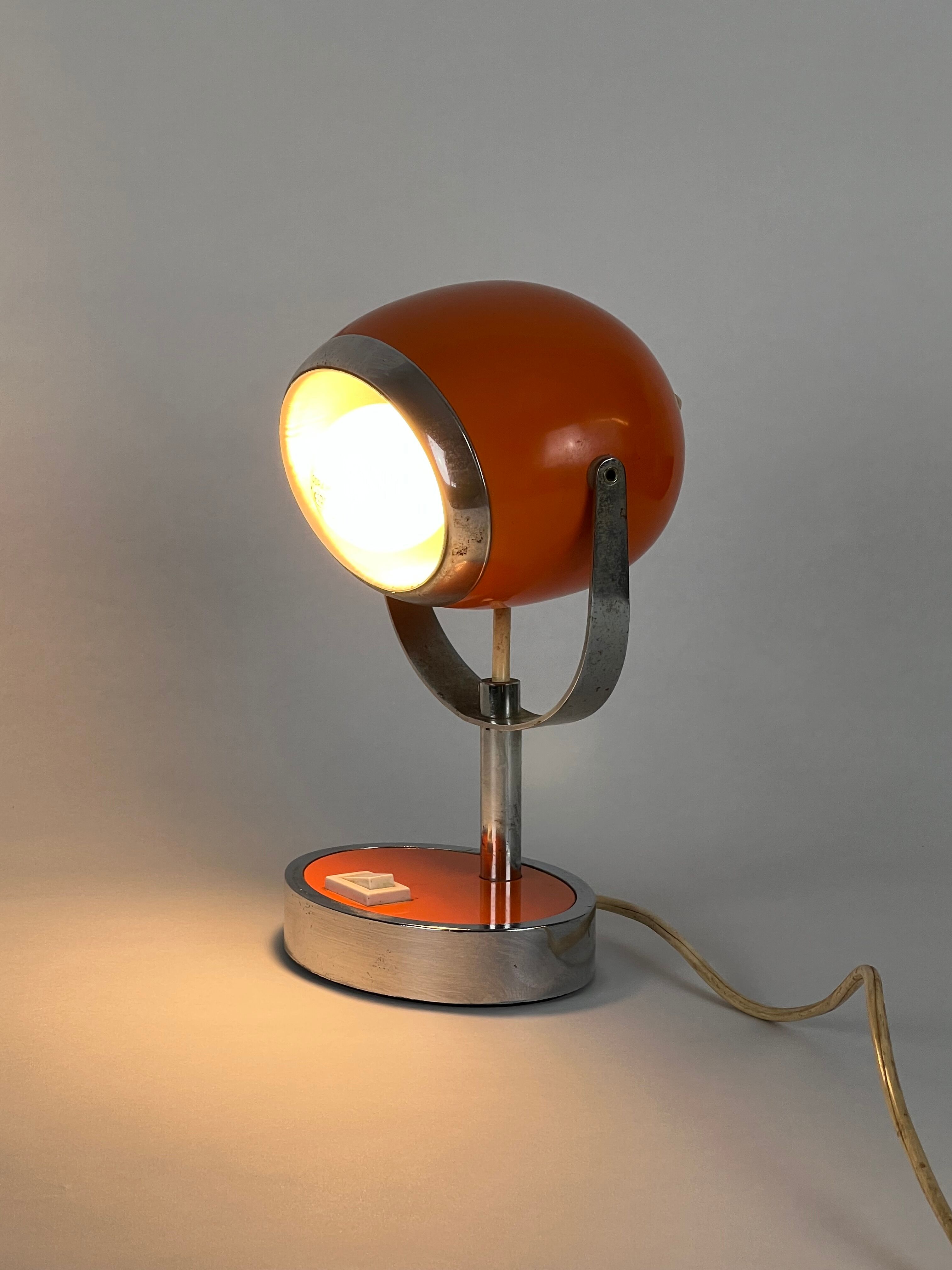 Desk lamp "Eye Ball", Italy, 60s.