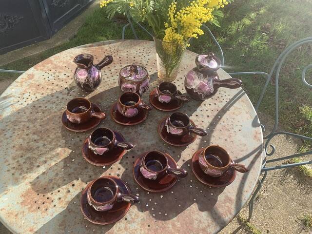 Coffee or tea service in enameled ceramic by Marius Giuge, artisan potter in Vallauris,