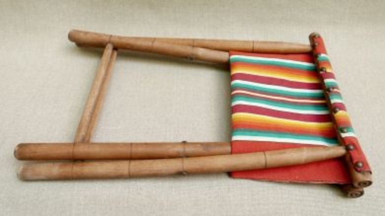 Former folding seat in canvas