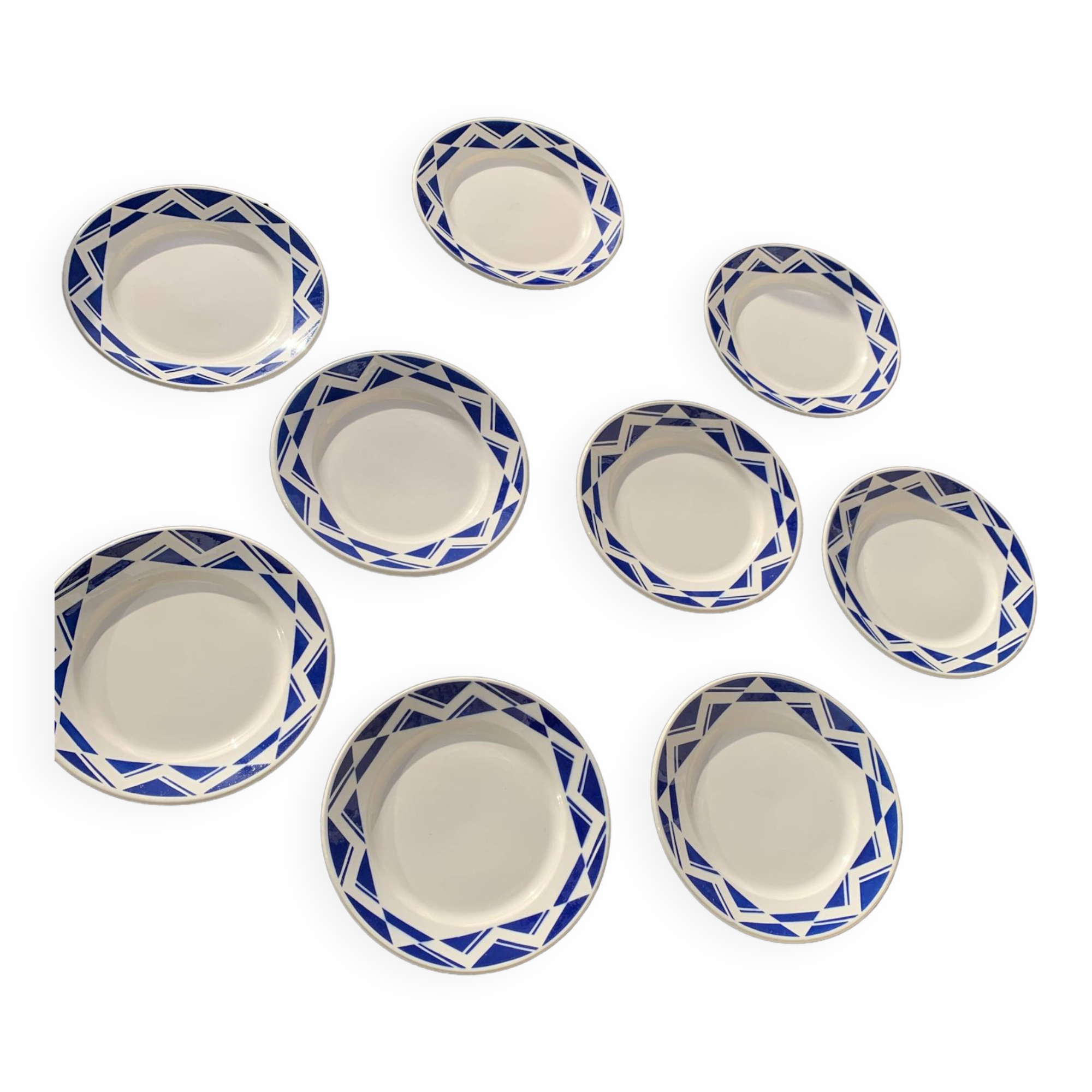 9 small plates, Courville model, Badonviller, made in France, blue geometric patterns