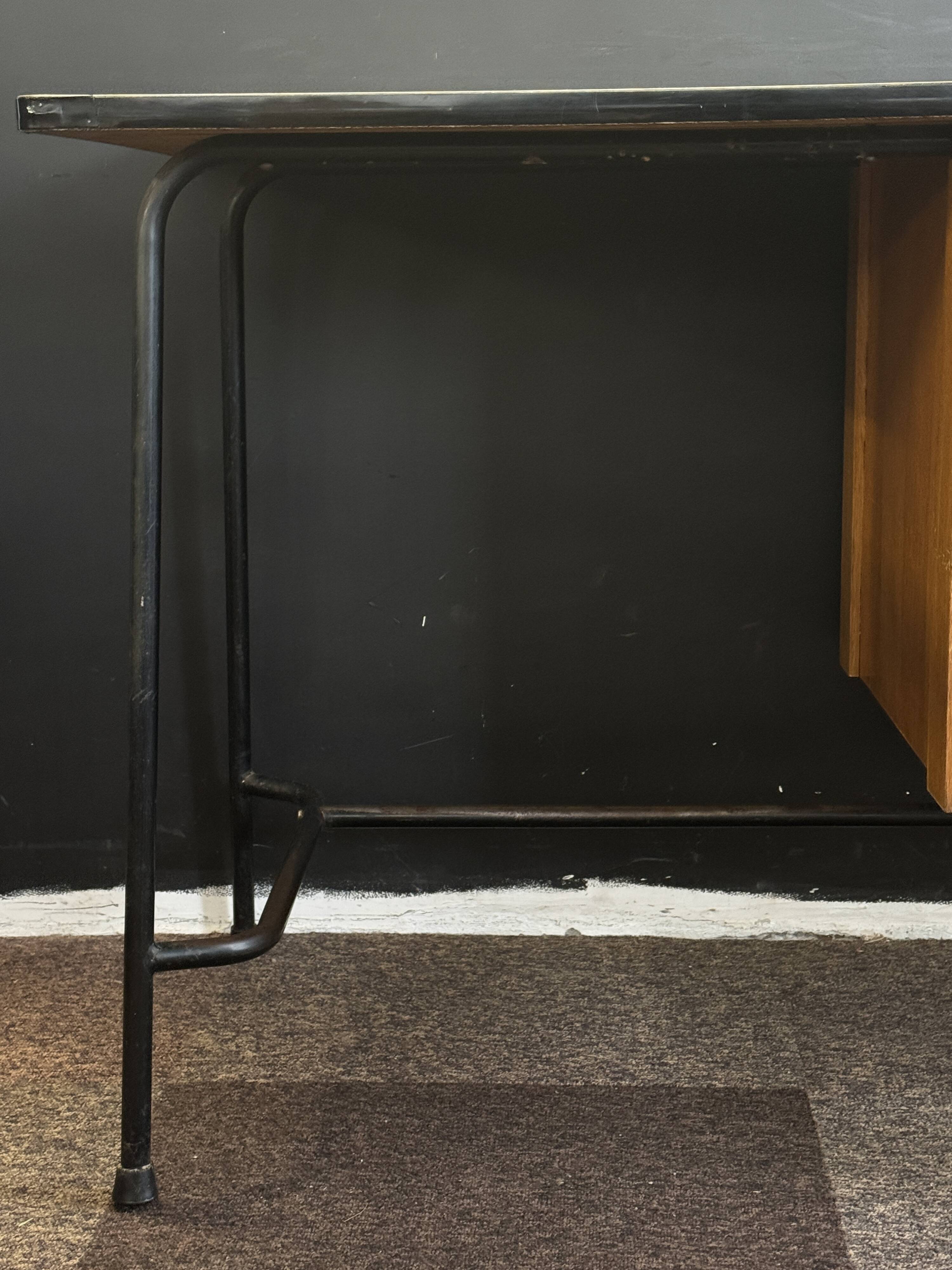 Industrial desk with 3 drawers