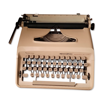 Machine à écrire Remington